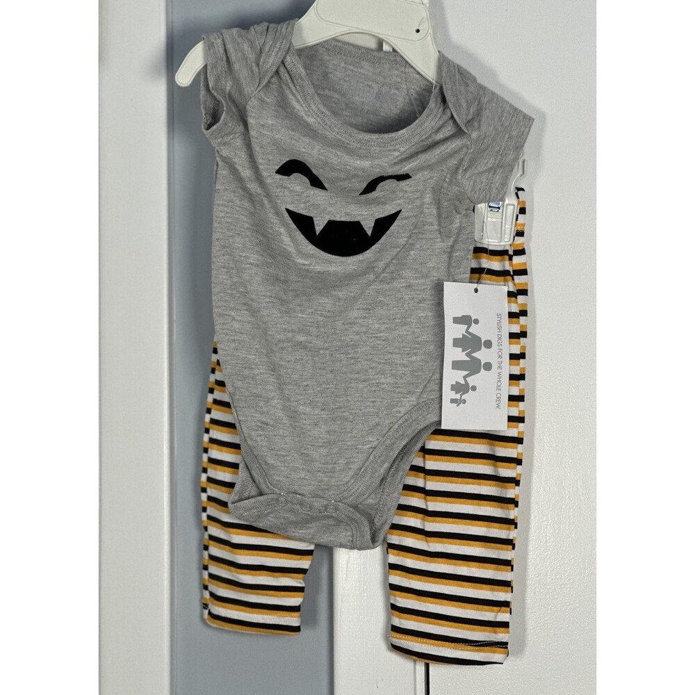 NWT 10 Threads 2 Piece Suit Short Sleeve Bodysuit with Pants 2T